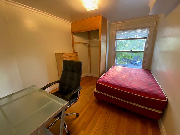 5th image of 508 Lawrence St APT 3