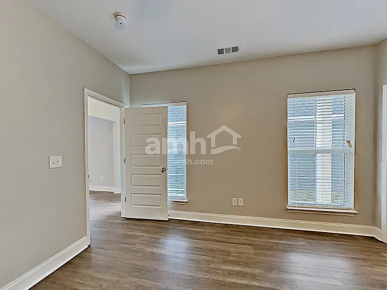 5504 Central Grove Sq — Photo 8