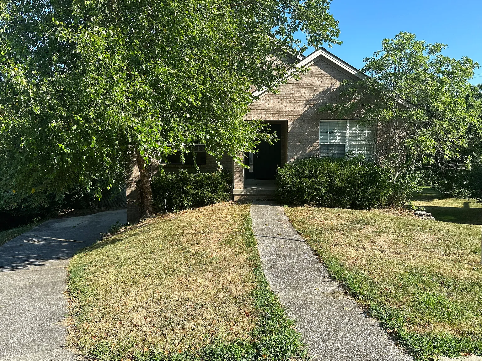 4 bed, 2267 sqft, $2,475 — Photo 1