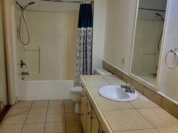 5th image of 115 Pecan Cir