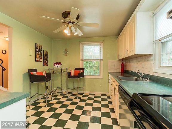 3rd image of 14333 N Park Ct