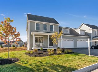 127 Falcon Crest Drive #4, Gorham, ME 04038