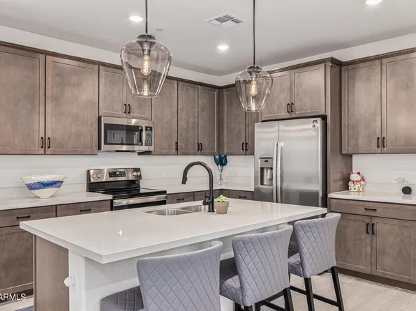 1852 E CHELSEA Lane #107, Gilbert, AZ 85295