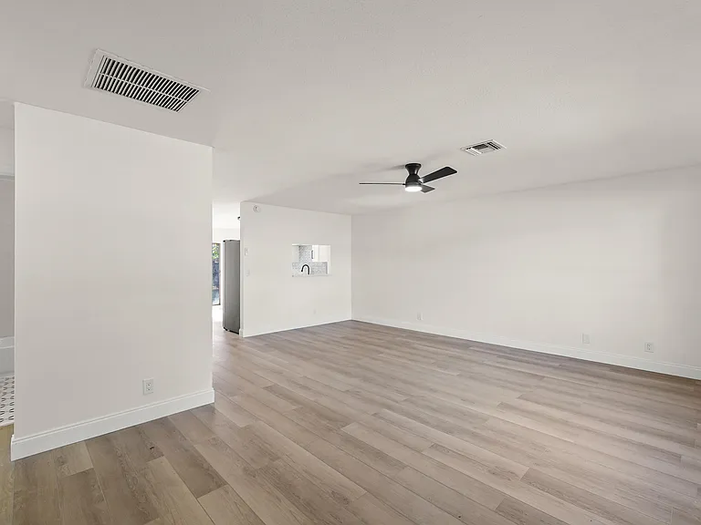 7406 Willow Spring Cir N — Photo 13