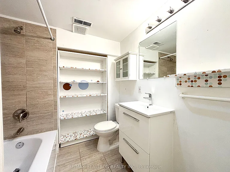 7 Rockport Cres — Photo 15