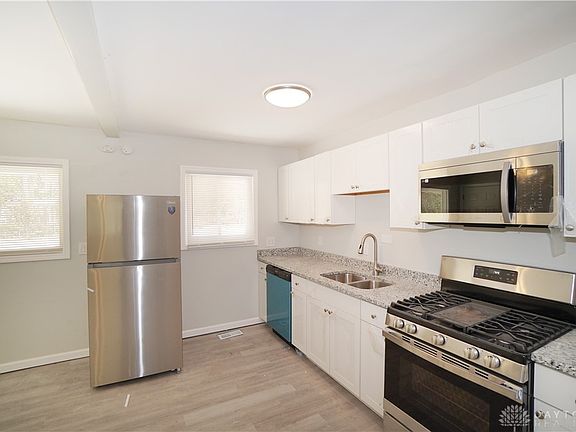 4th image of 8746 Desoto Dr