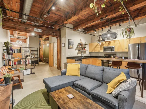 406 Wacouta St Unit 308, Saint Paul, MN 55101