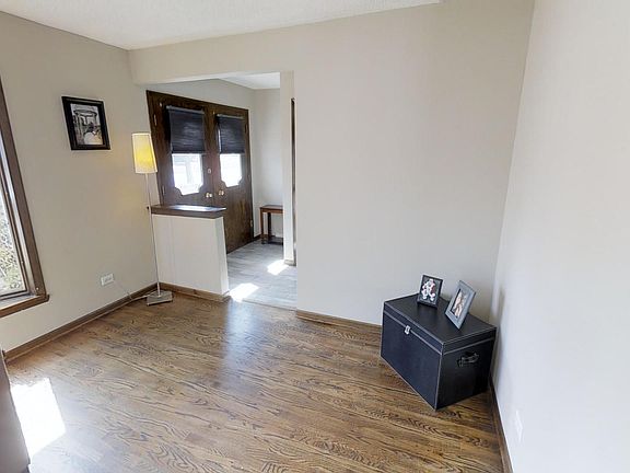 5th image of 5024 W 137th St
