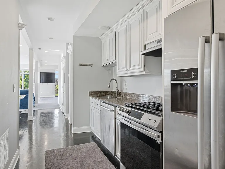 4159 W Fullerton Ave #2 — Photo 18