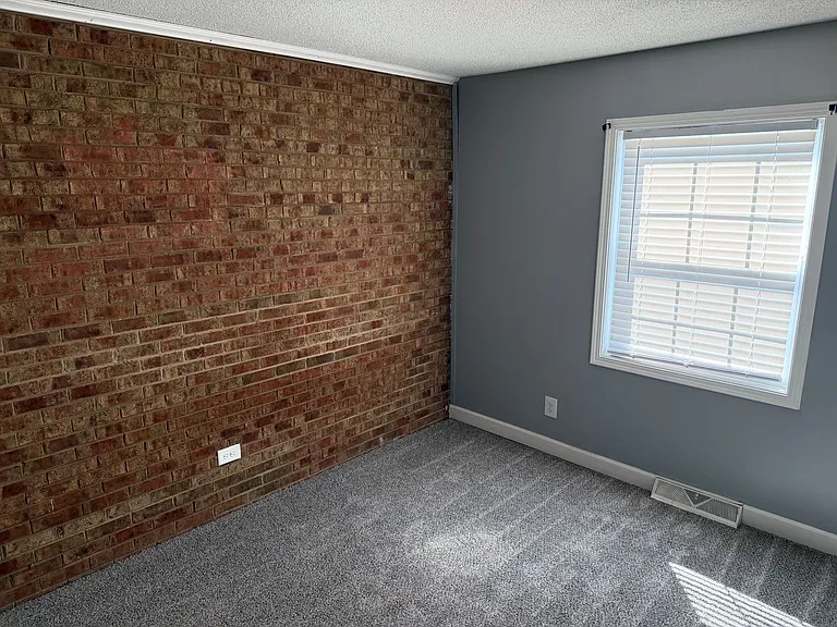 150 MLK — Photo 5