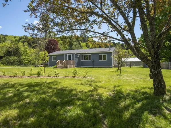 35 Lee Road, Worcester, VT 05682