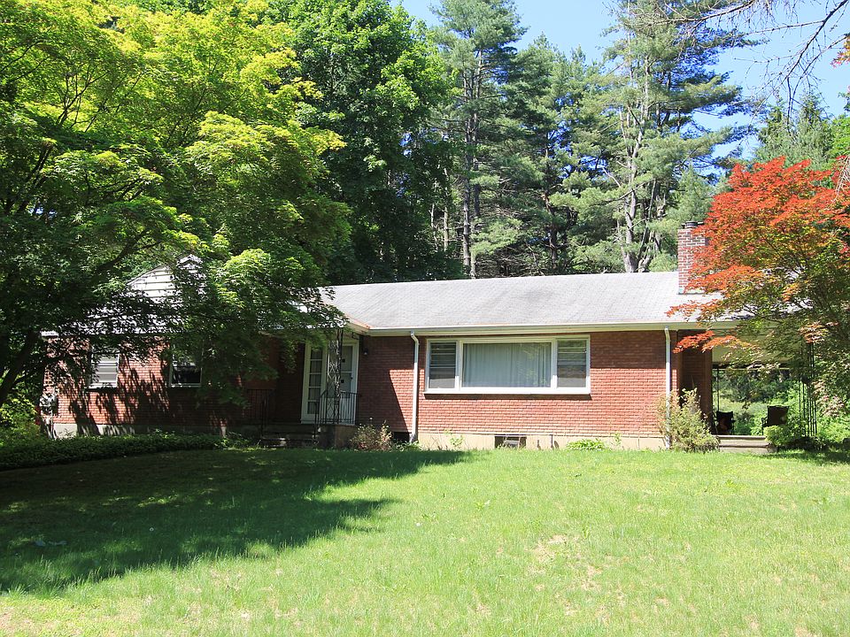 1st image of 2403 Evergreen St