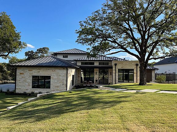 3rd image of 1724 Magner Way Lot 6