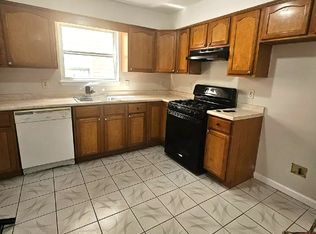 237-238 Fabyan Pl #1, Newark, NJ 07112