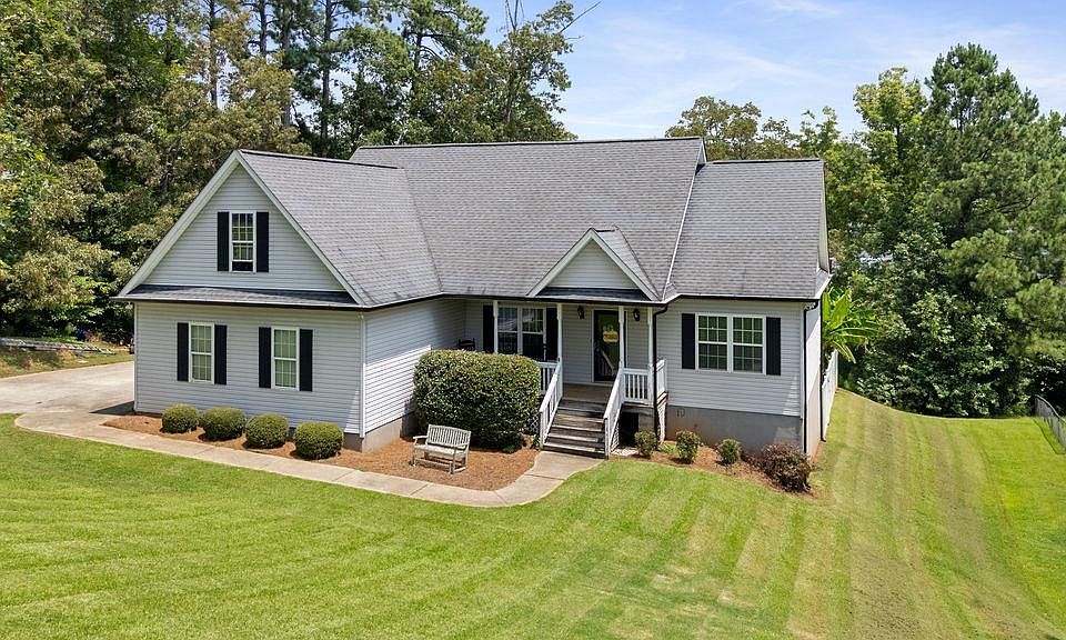 1st image of 105 Overlook Dr