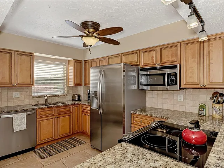 116 Vista Hermosa Cir #210C — Photo 10