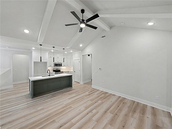4th image of 26 Cromer Dr