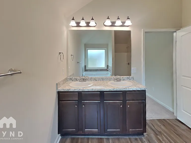 9028 Holder Rd — Photo 9
