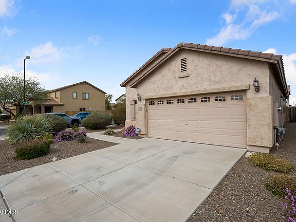 2nd image of 26152 W Yukon Dr