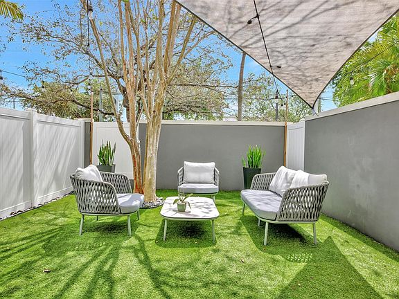 2nd image of 709 SE 16th Court #709