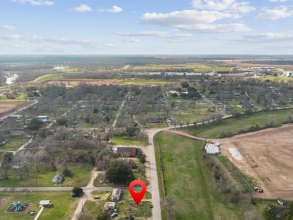 5th image of 929 W Spanish Camp Rd