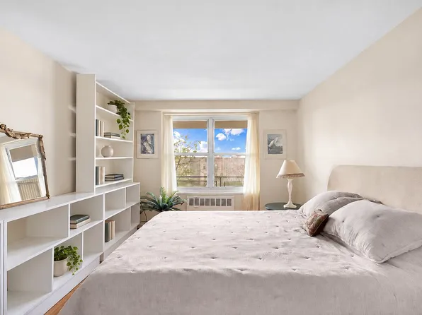 35-51 85th St APT 7L, Jackson Heights, NY 11372