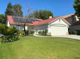 4812 Marsh Hawk Dr, Bakersfield, CA 93312
