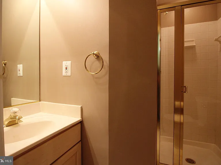 6032 Kelsey Ct — Photo 27