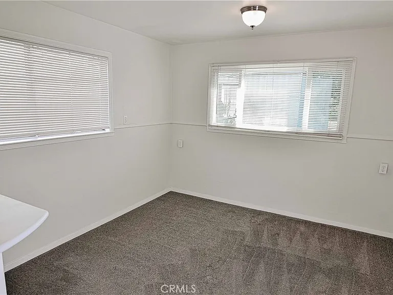 960 Balboa St — Photo 9