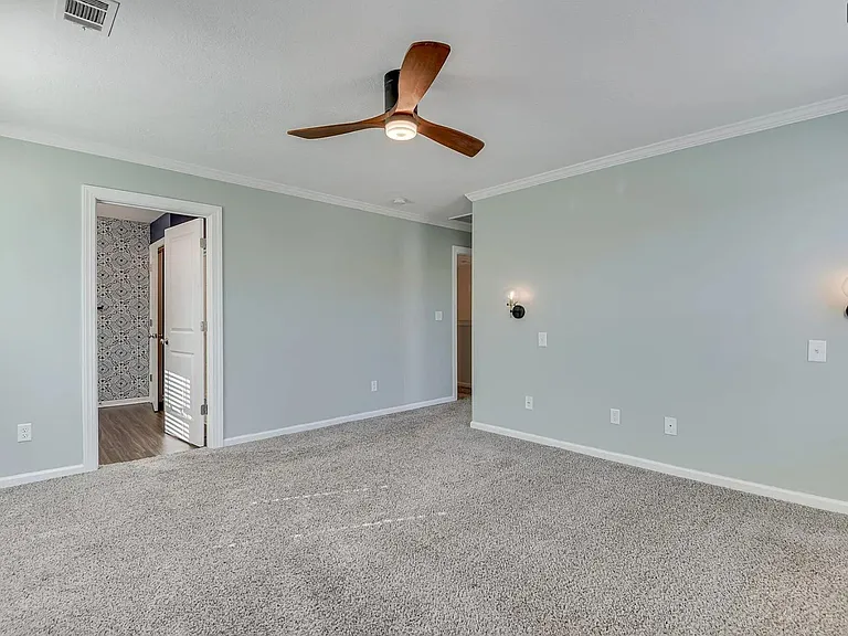 540 Vinings Dr — Photo 29