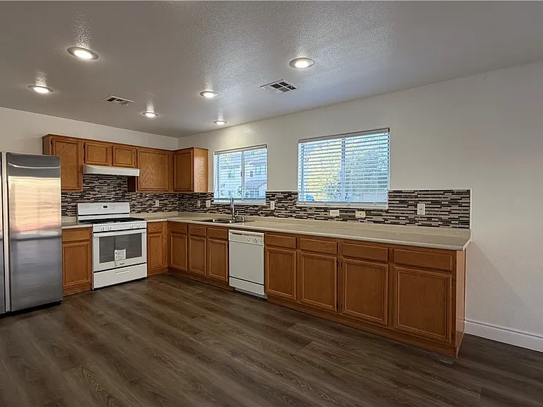 11232 Albergotta Ct — Photo 9