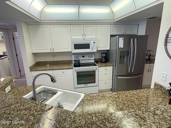 4th image of 2055 S Atlantic Ave APT 902