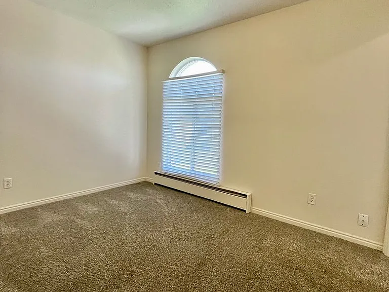 1554 Monroe Blvd #D3 — Photo 28