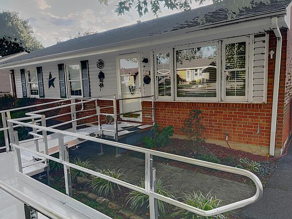 5th image of 4720 Long Acre Dr NE