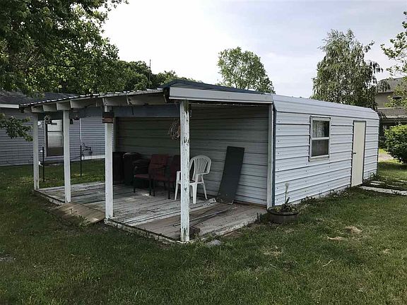 5th image of 4504 W East Dr