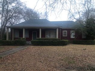 217 W Jefferson Ave, Greenwood, MS 38930