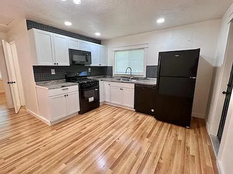 211 S Brownell Ave — Photo 11