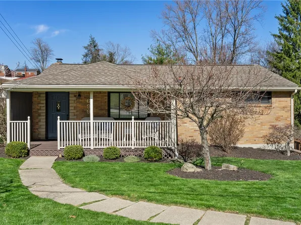 699 Doris Dr, Pittsburgh, PA 15243