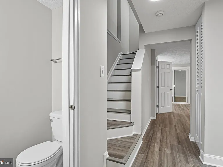 10506 Lime Tree Way — Photo 5