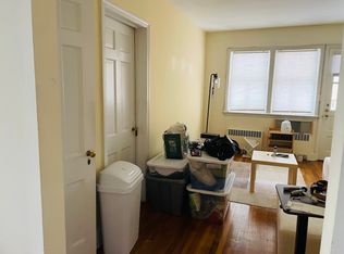 24 Bruce Park Ave APT 4, Greenwich, CT 06830