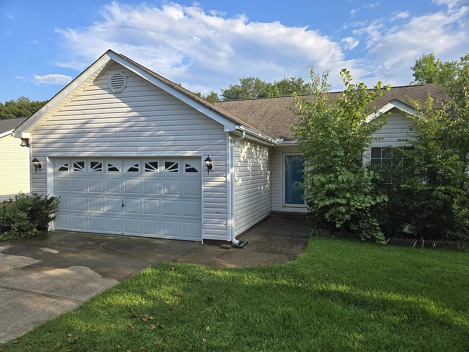 35 Michell Dr