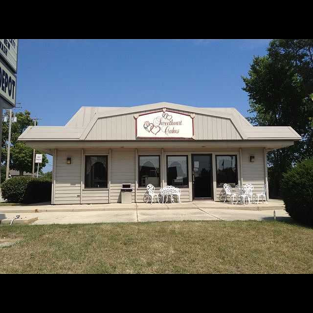2nd image of 620 W Grand Ave