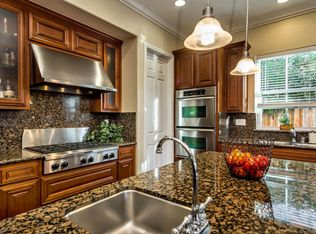 6646 Broadacres Dr, San Jose, CA 95120