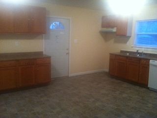 4th image of 4825 E Raymond St