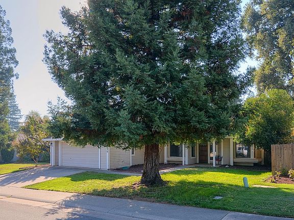3rd image of 8220 Oakenshaw Way