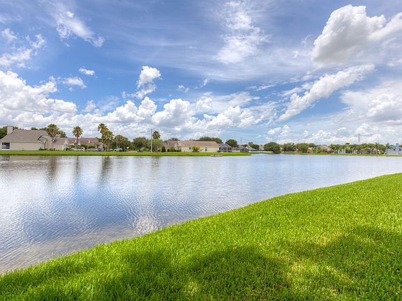 2nd image of 9250 Estate Cove Cir