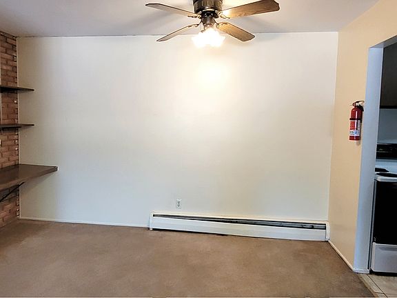 5th image of 207 Ballard St APT 305