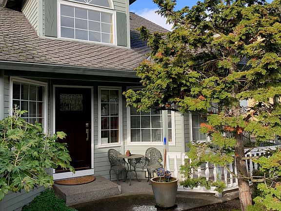 2nd image of 12886 Sierra Vista Dr