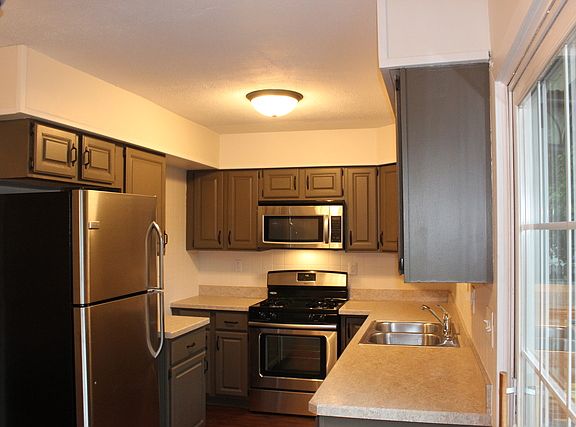 4th image of 154 N Euclid Ave