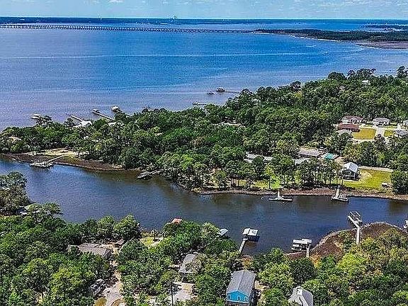 3rd image of 1972 Bay Point Blvd